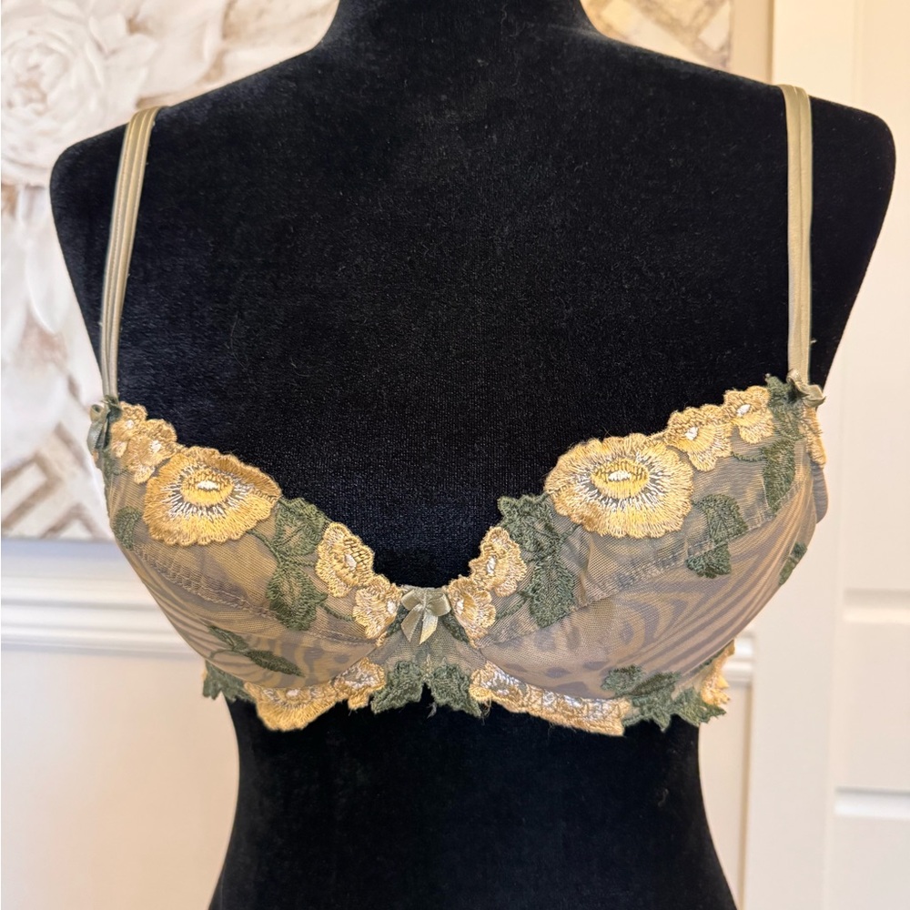 Delicate Floral Embroidered Balconette Bra - Green & Gold